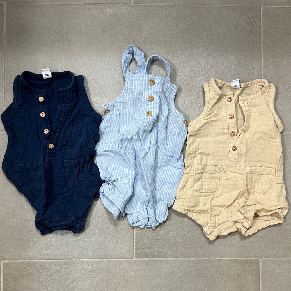 Old Navy Navy Blue Baby Romper with Button Details